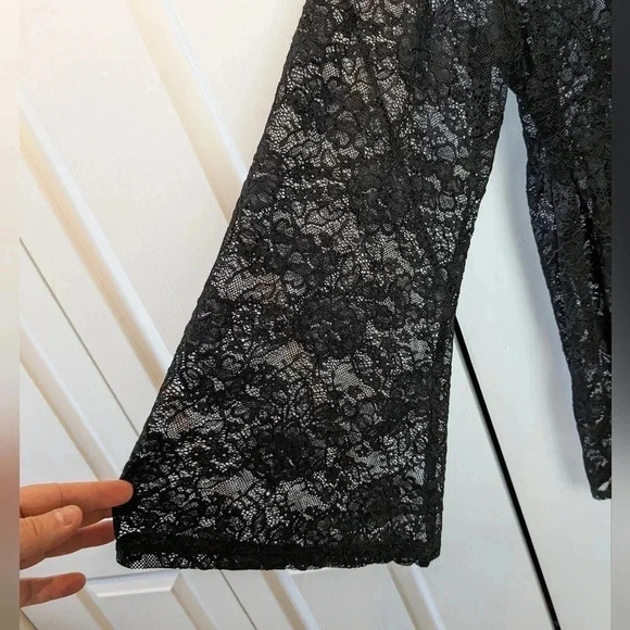 TORRID Black women top Transparent size 2 in GREAT used condition! - Picture 6 of 13